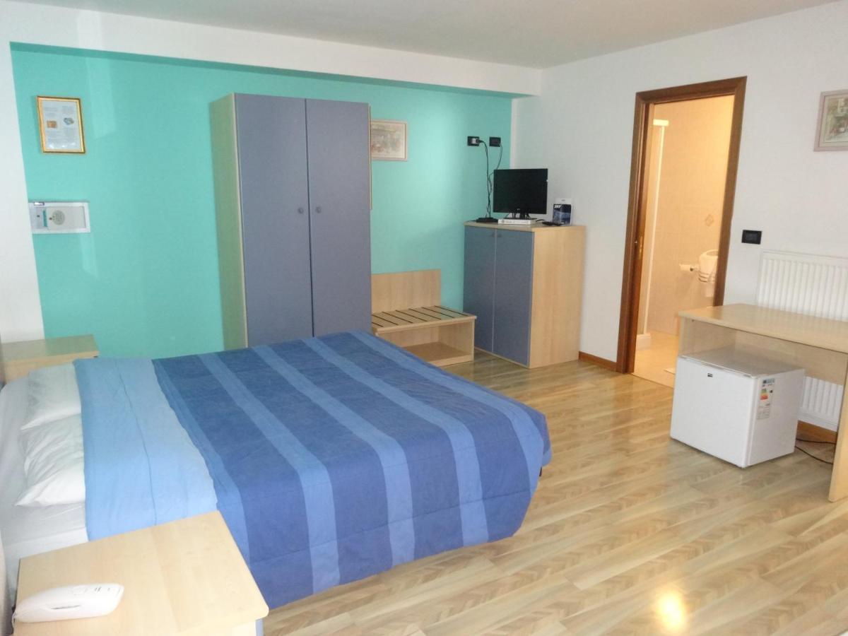 Hotel Genzianella Presenaio 외부 사진