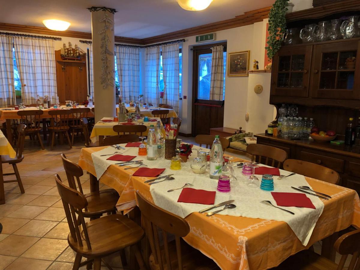 Hotel Genzianella Presenaio 외부 사진